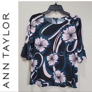 🔴 Ann Taylor blouse size M